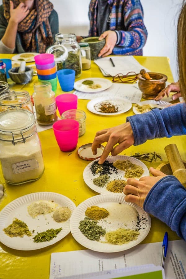 r de fabrication d'encens