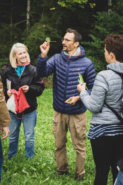 Cours au sur les plantes sauvages au Chalet-à-Gobet. Cueilleurs Sauvages