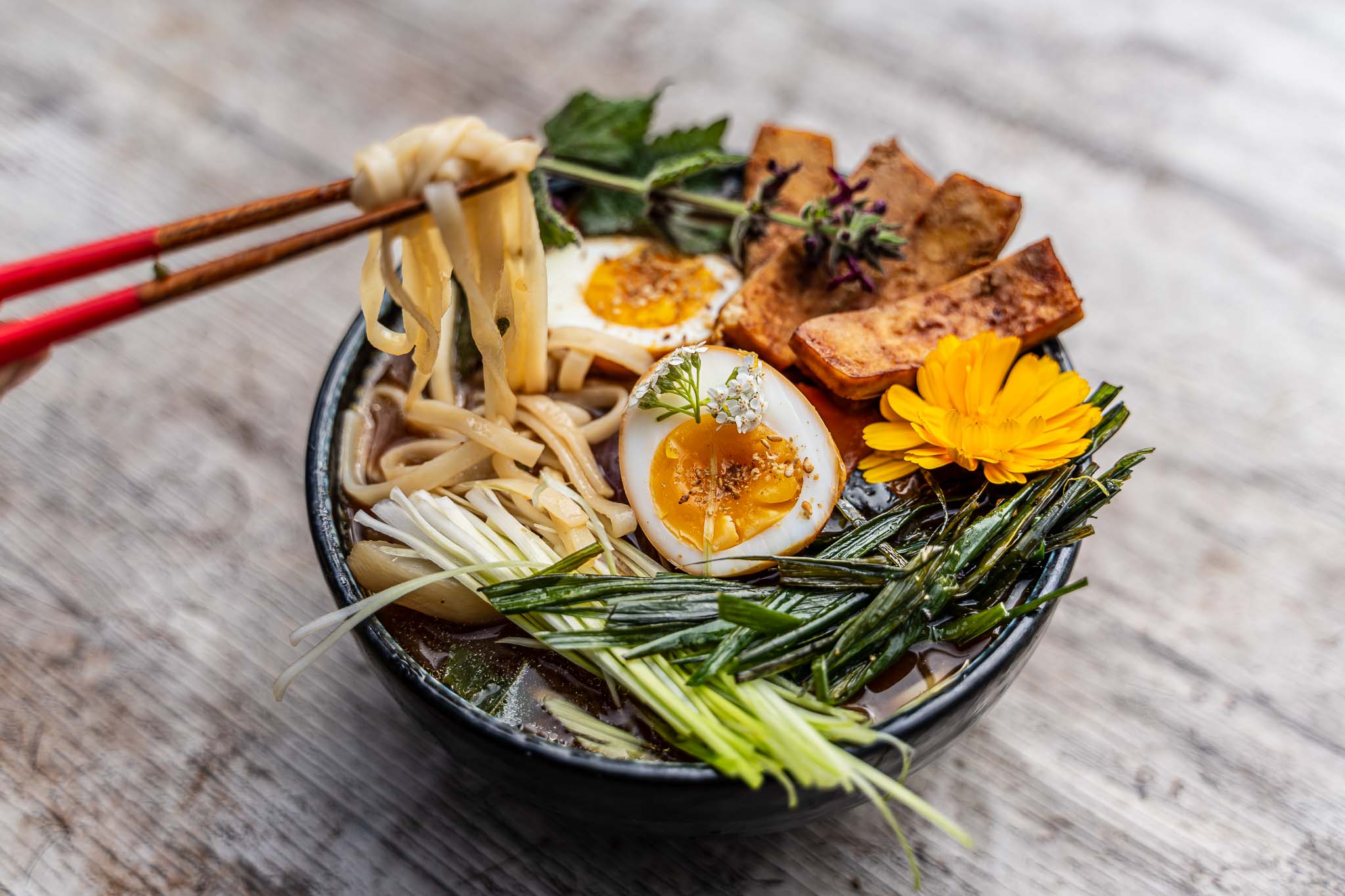 Ramen aux plantes sauvages